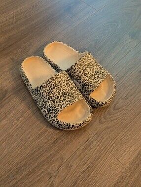 Leopard Print Slide Sandals in Beige and Black